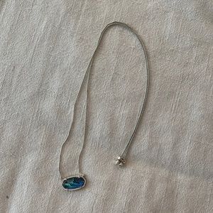 Kendra Scott necklace